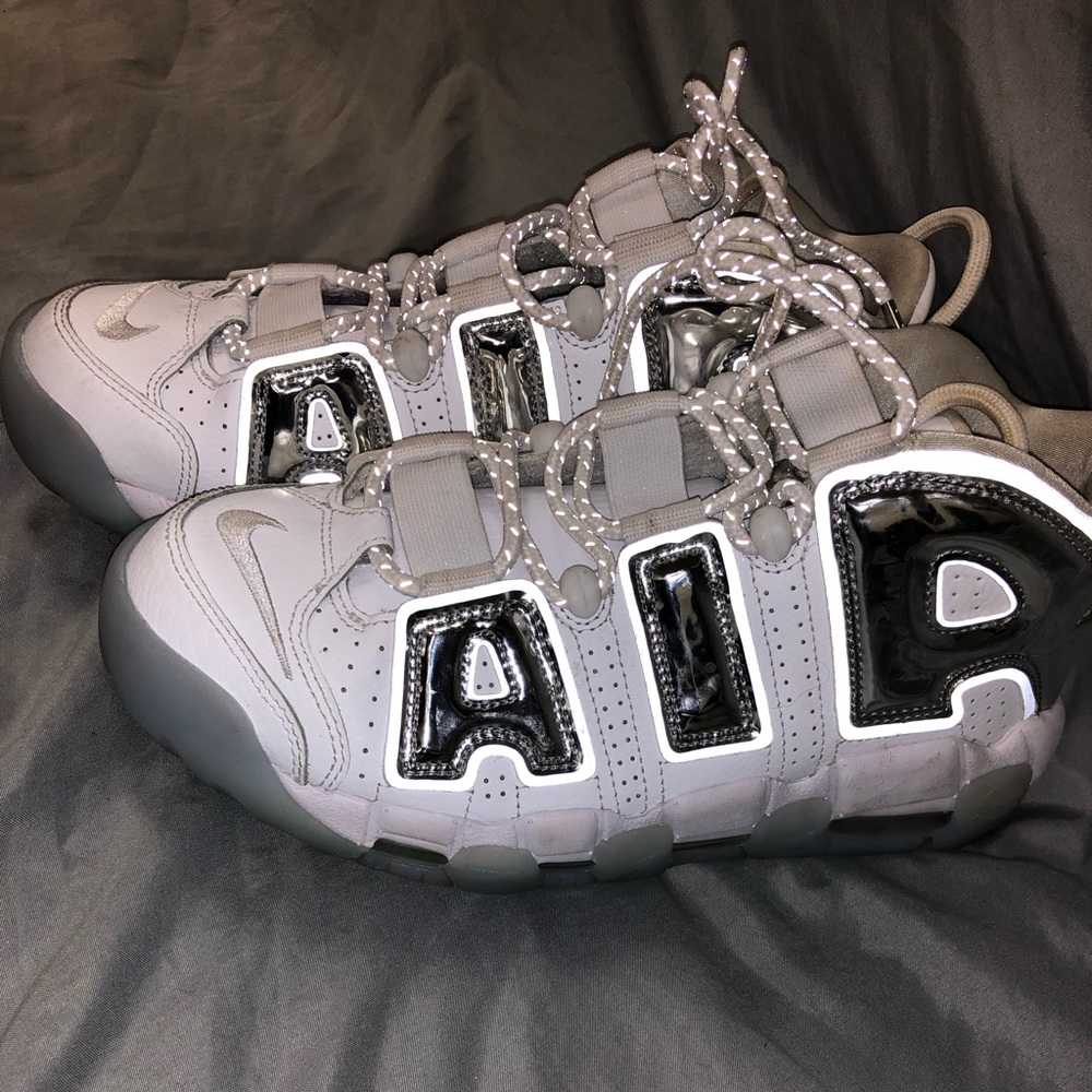 Wmns Air More Uptempo 'Chrome'